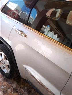 جیپ گراند شیرۆکی